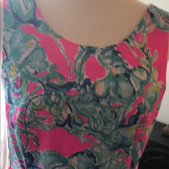 Lilly Pulitzer size 6. Classy. - Picture 2 of 5